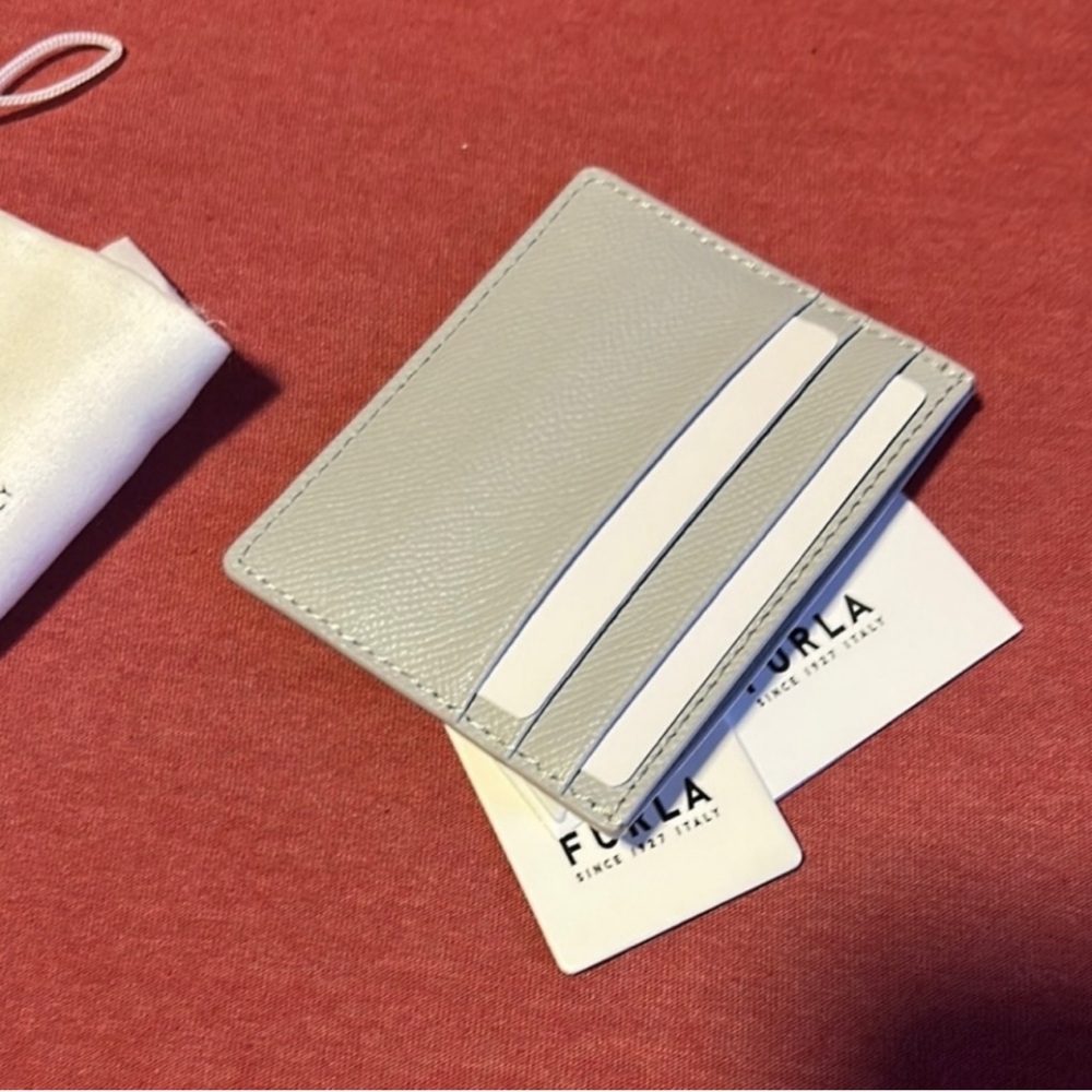 Furla Light Gray Card Holder NWT - Picture 3 of 4